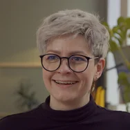 Portrait Dhenya Schwarz