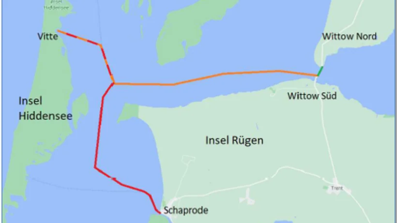 Karte mit Verlauf bestehender und neuer Fährlinien zwischen Insel Hiddensee und Insel Rügen, farblich markierte Routen und Anlegestellen ab April 2023.