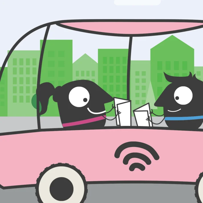 Zeichnung von zwei Figuren in einem pinken, selbstfahrenden Fahrzeug mit WLAN-Symbol und einer Figur auf einem Roller vor einer grünen Stadtkulisse. In der rechten oberen Ecke steht Europäische Mobilitätswoche, 16. - 22. September 2026.