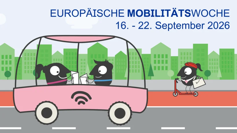 Zeichnung von zwei Figuren in einem pinken, selbstfahrenden Fahrzeug mit WLAN-Symbol und einer Figur auf einem Roller vor einer grünen Stadtkulisse. In der rechten oberen Ecke steht Europäische Mobilitätswoche, 16. - 22. September 2026.